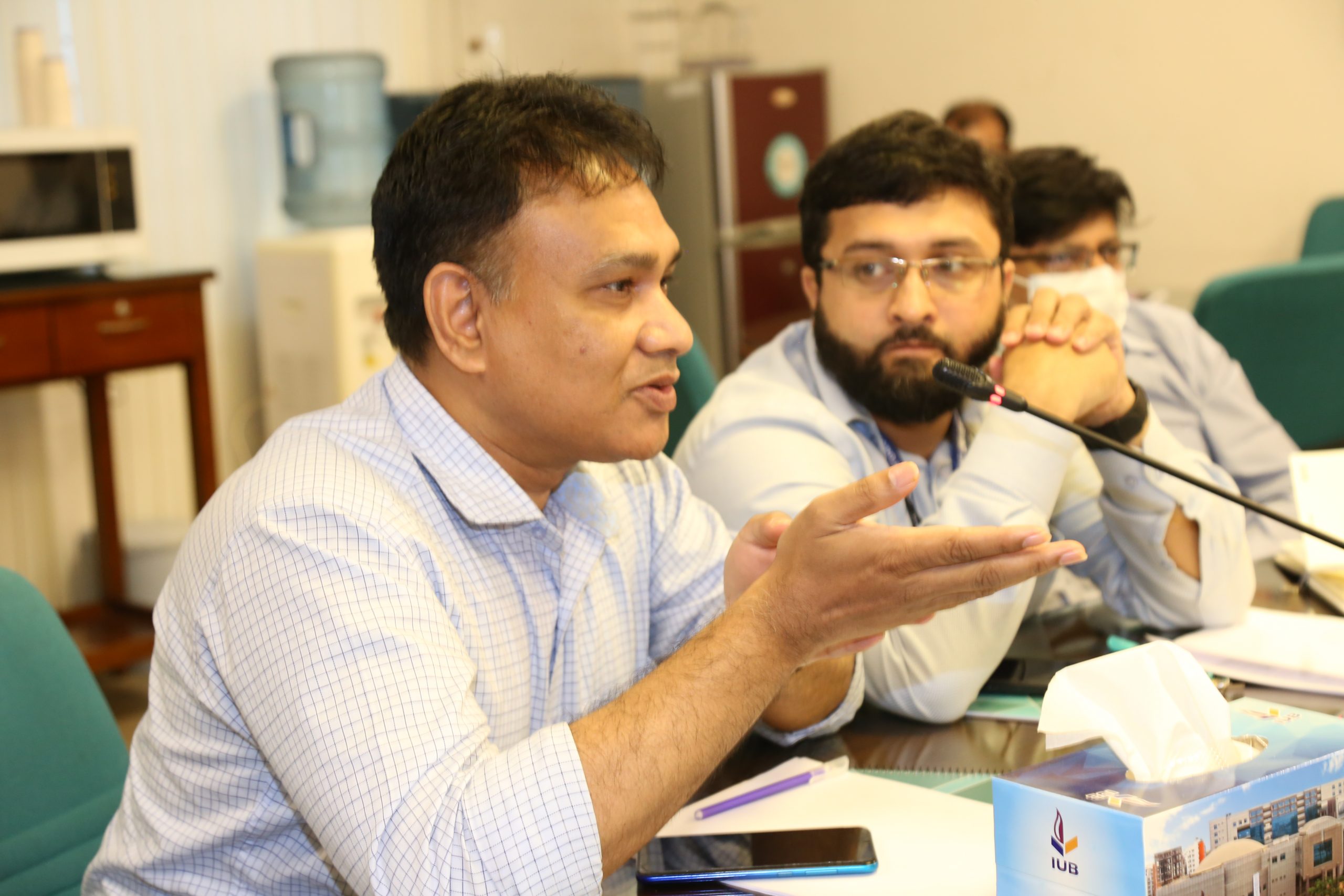 IQAC IUB organizes a Discussion Meeting on Addressing UGC’s Outcome Based Curriculum